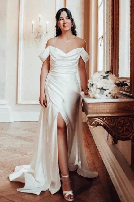 A-Line Elegant V-Neck Off-The Shoulder Split Front Strapless Wedding Dresses with Ruffles (ZD15746)