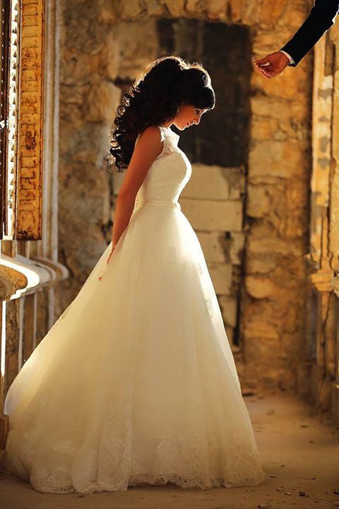 A-Line Elegant White Lace Wedding Dress Tulle Formal Sweep Train Custom Made Bridal Gowns
