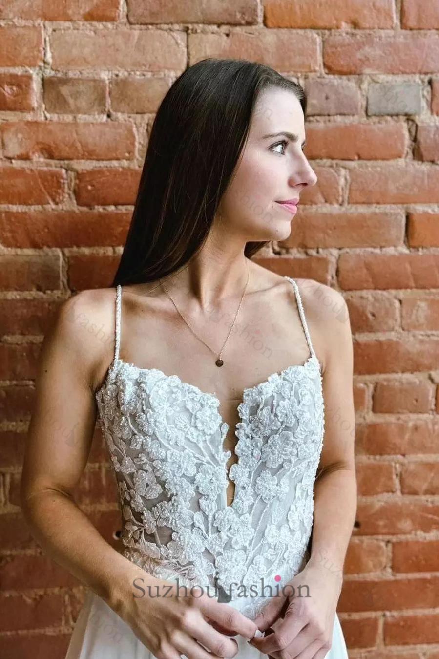 A Line Lace Spaghetti Straps Sleeveless White Beach Wedding Dress Bridal Gown With Split Train