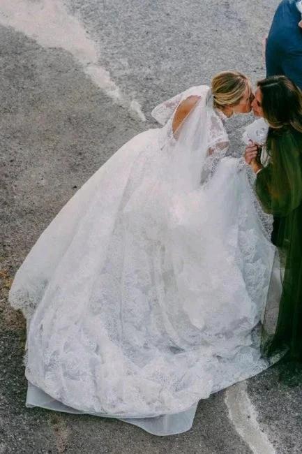 A-Line Long Sleeve Square Neck Floor-Length Tulle Open Back Wedding Dresses with Lace (ZD15740)