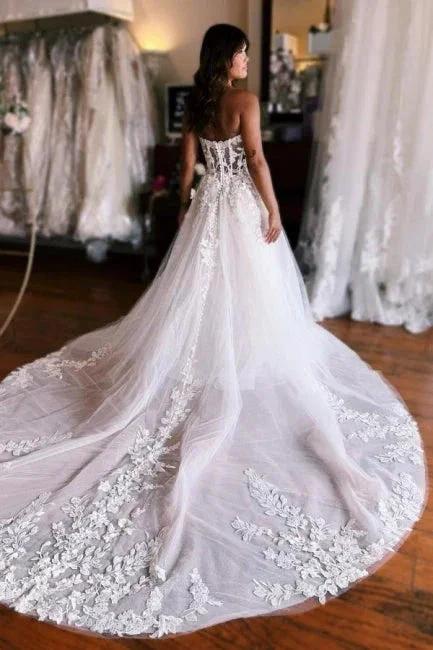 A-Line Sleeveless Floor-Length Tulle Sweetheart Wedding Dresses with Appliques (ZD15754)
