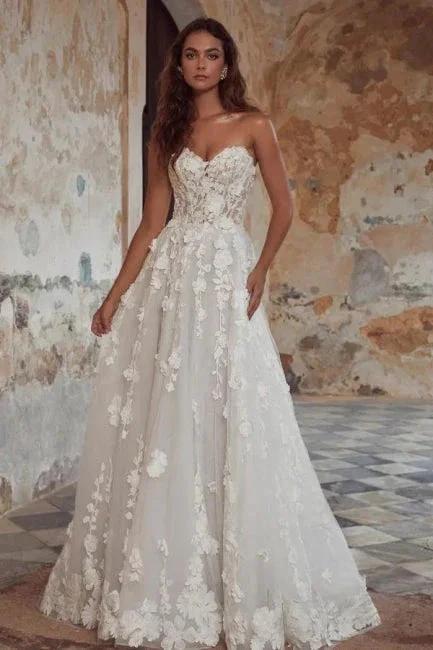 A-Line Sweetheart Floor-Length Strapless Tulle Wedding Dresses with Appliques (ZD15729)