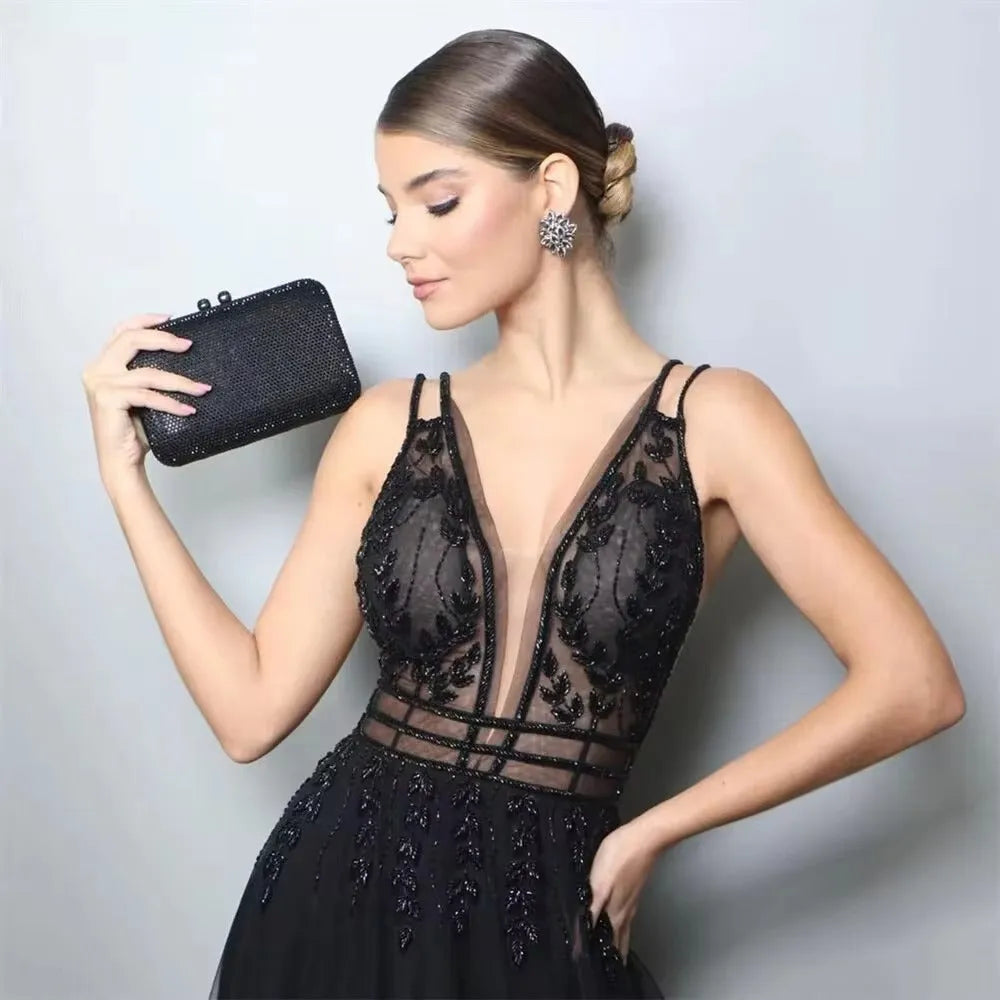 Black A Line Tulle Prom Dresses Deep V-Neck Spaghetti Strap Tiered Evening Gown Formal Women Occasion Party Dress