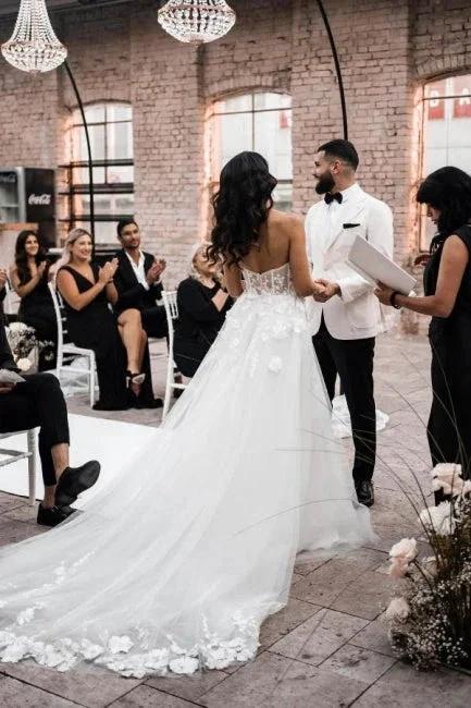 A-Line Tulle Sleeveless Floor-Length Sweetheart Split Front Wedding Dresses with Appliques (ZD15732)