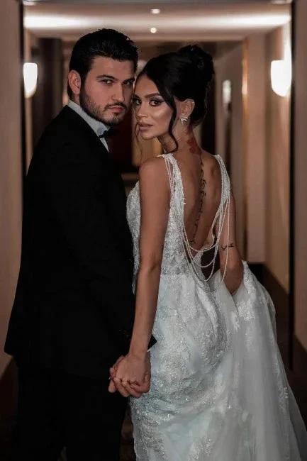A-Line Tulle V-Neck Straps Floor-Length Stain Sleeveless Wedding Dresses with Appliques (ZD15733)