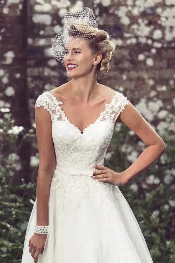 A-Line Wedding Dress Tea Length Lace Short Bridal Gown (ZD16078)