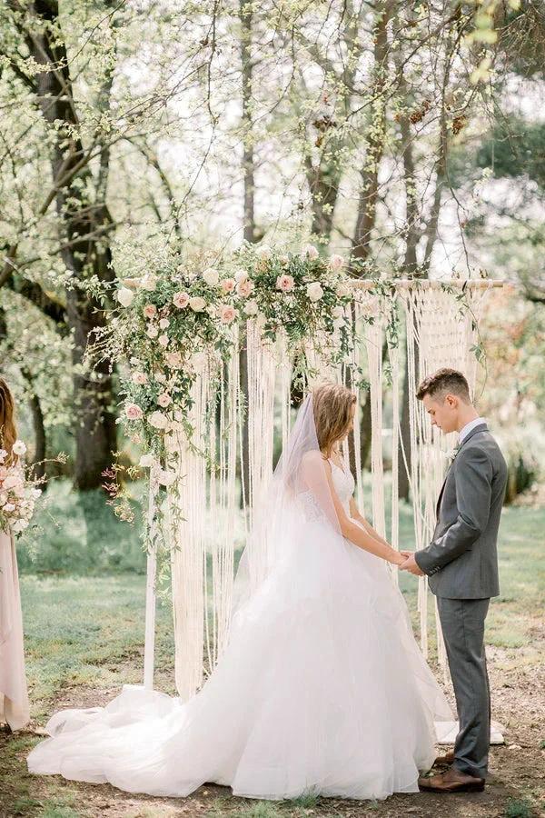 A-line Elegant Forest Wedding Dresses Best Bridal Gowns (ZD16129)