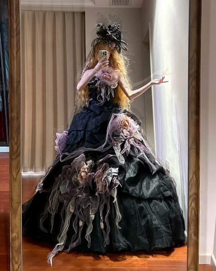 Vintage Black Strapless Satin Tulle Pleated 3D Flowers Ball Gown Long Birthday Quinceanera Dress