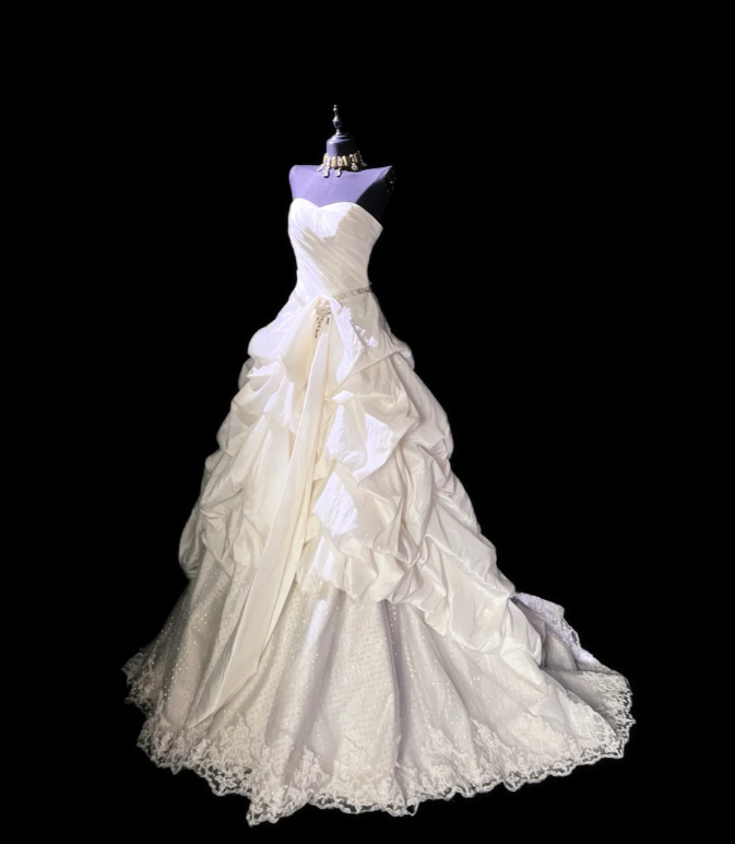 Gorgeous Strapless Satin Lace Pleated White Formal Wedding Dress Long Bridal Dress
