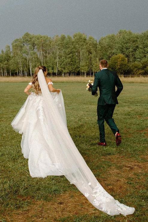 A Line Off the Shoulder Appliques Bohemian Wedding Dresses Bridal Gown (ZD16149)