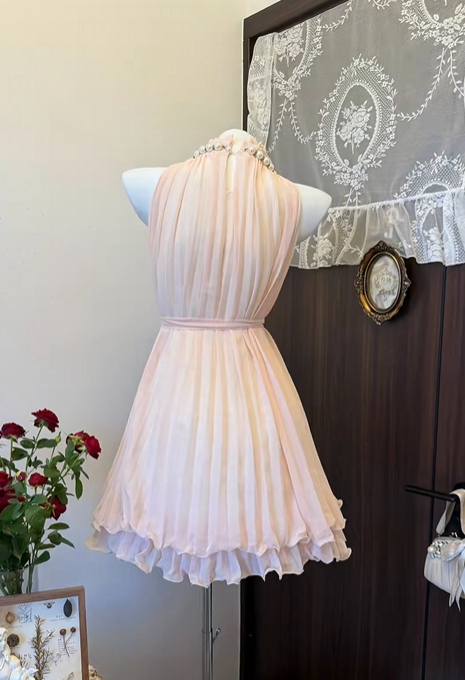 A-Line Pink Pleated Short Homecoming Party Dress
