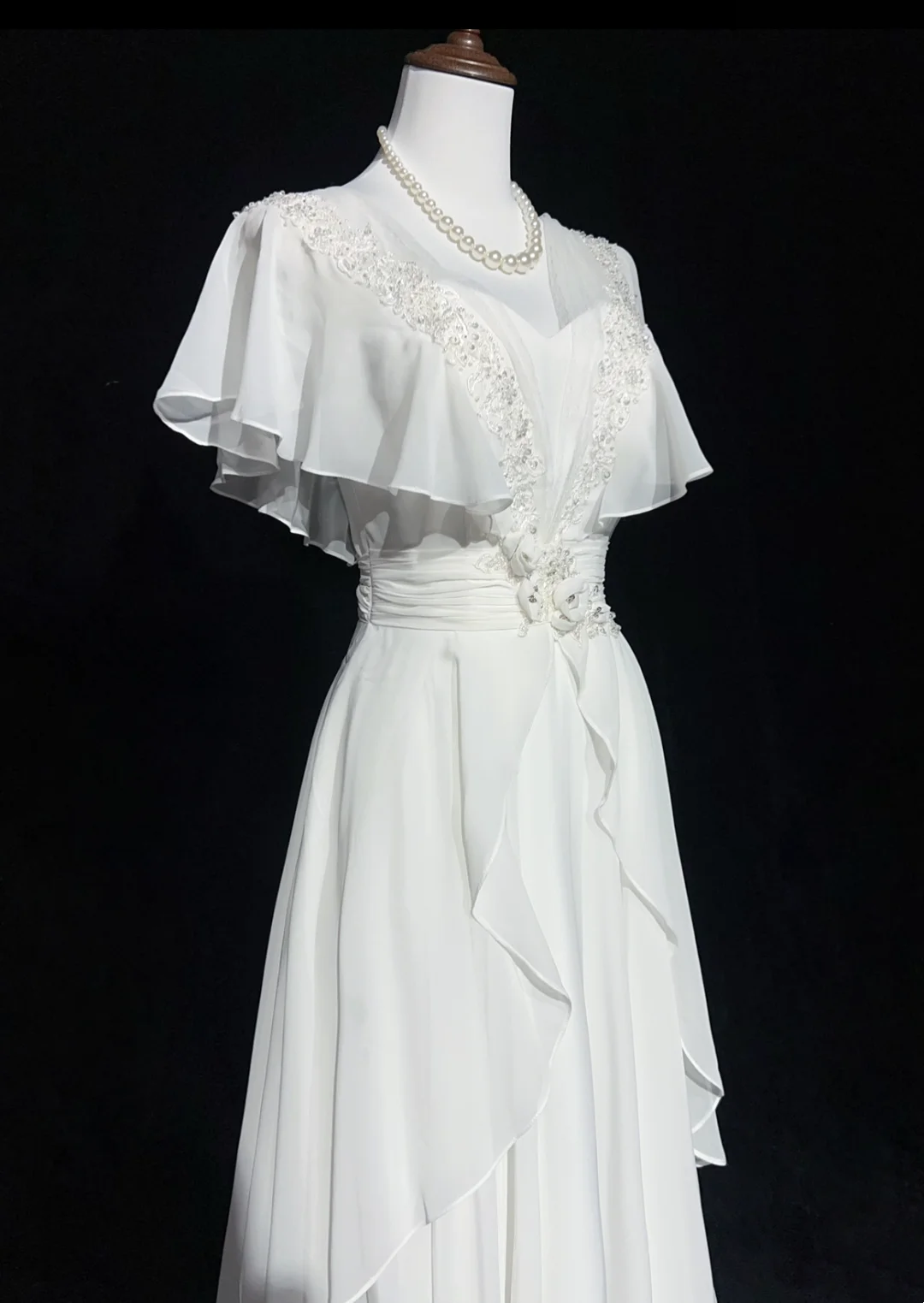 A Line White Chiffon Modest Wedding Dress For Bridal J9751