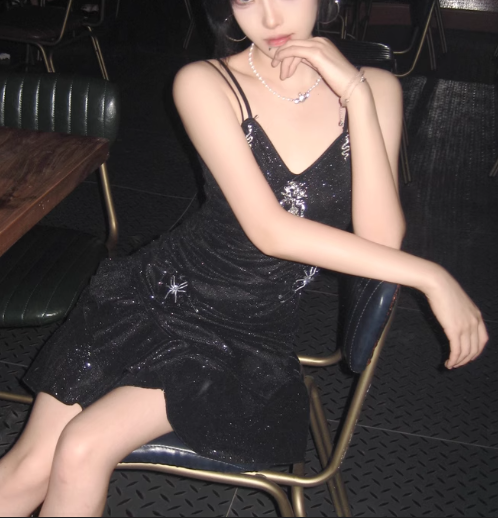 Classy Black Ruffles Birthday Outfits Spaghetti Straps Graduation Homecoming Dress S612