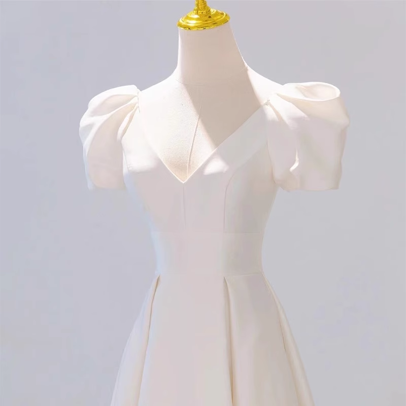 Vintage A line Short Sleeves White Long Wedding Dresses B085