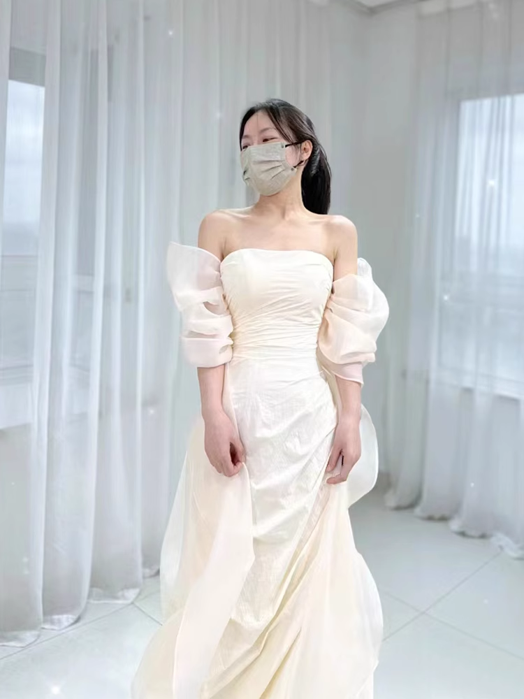 Vintage Mermaid Short Sleeves White Long Wedding Dresses B086