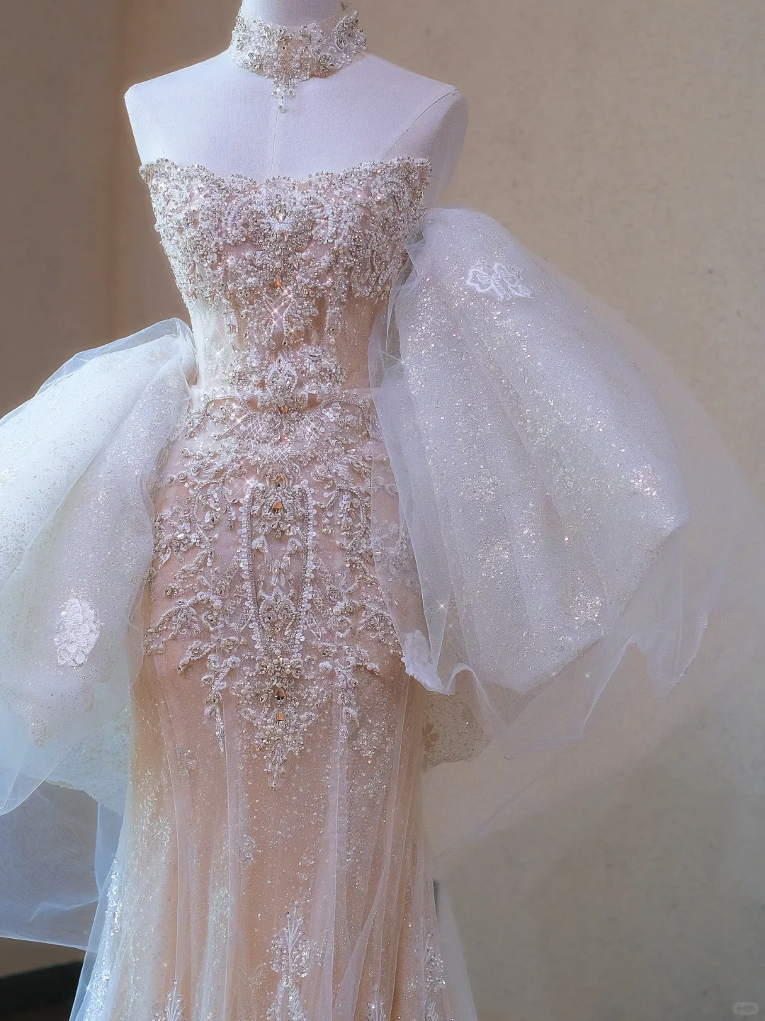 Classy Champagne Strapless Tulle Lace Appliques Mermaid Long Wedding Dress Bridal Dress