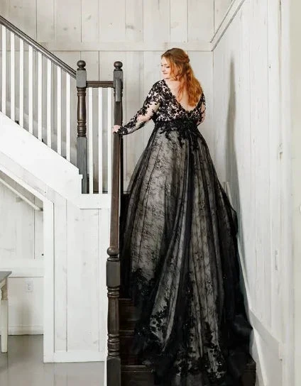 Glamorous Black Lace Wedding Dress,Gothic Bridal Gown (ZD13719)