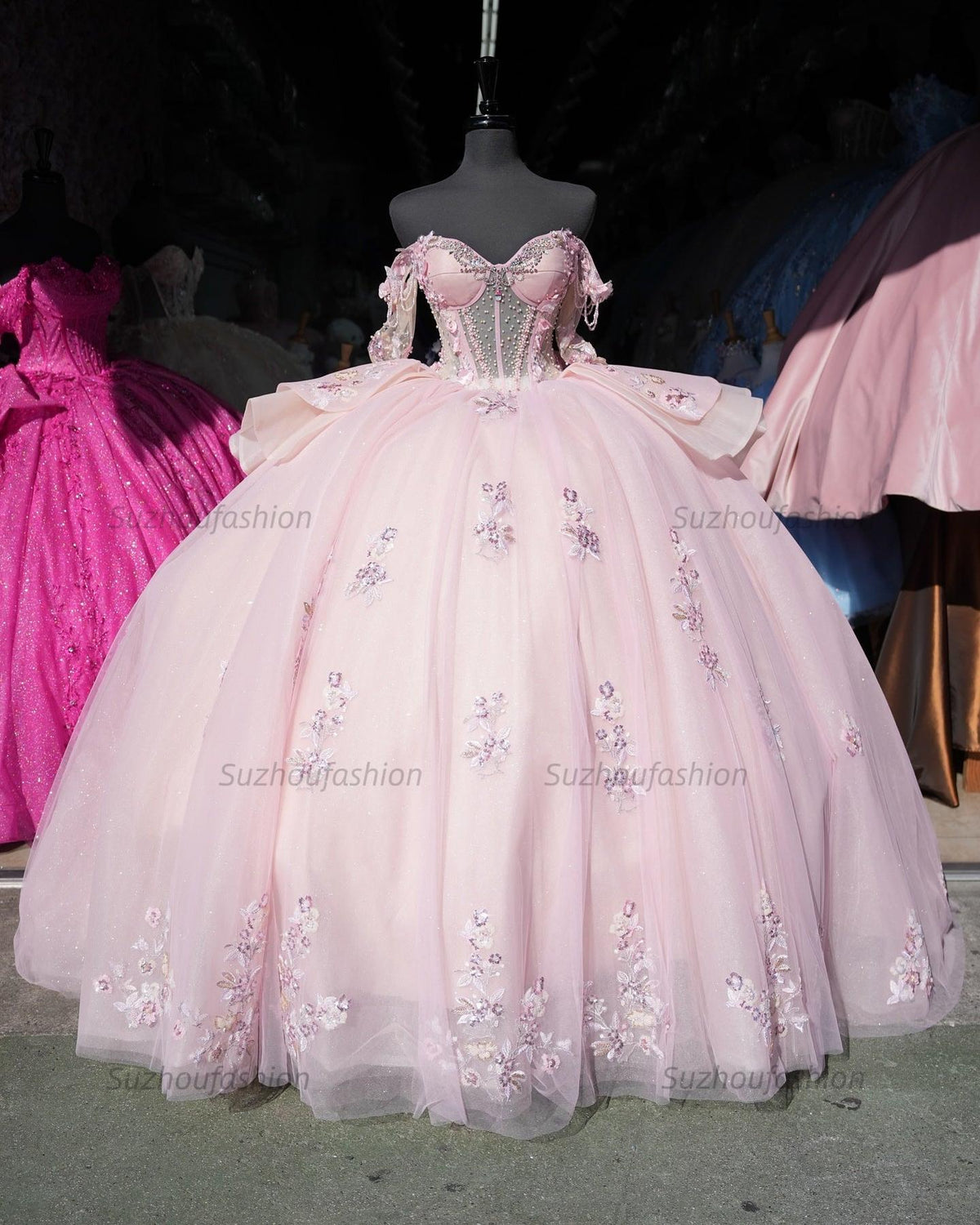 Ball Gown Off Shoulder Sleeveless Beaded Crystal Appliques Pleated Baby Pink Tulle Quinceanera Dress Birthday Party Dress For Sweet 16