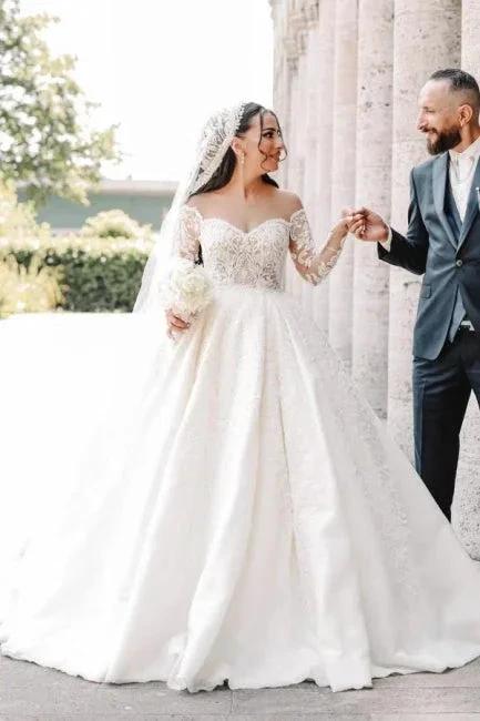 Ball Gown Sweetheart Long Sleeve Floor-Length Stain Wedding Dresses with Lace (ZD15742)