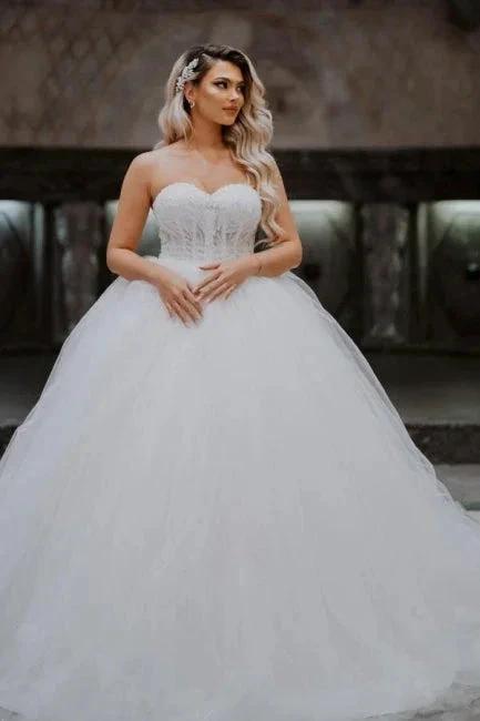 Ball Gown Sweetheart Sleeveless Charming Floor-Length Tulle Wedding Dresses with Appliques (ZD15736)