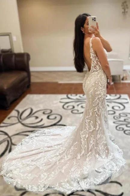 Beautiful Long Ivory Mermaid V-neck Sleeveless Lace Backless Wedding Dress (ZD15596)