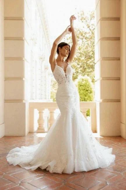 Beautiful Long Mermaid V-neck Spaghetti Straps Wedding Dresses with Lace (ZD15631) - View 3 | VelvetHem