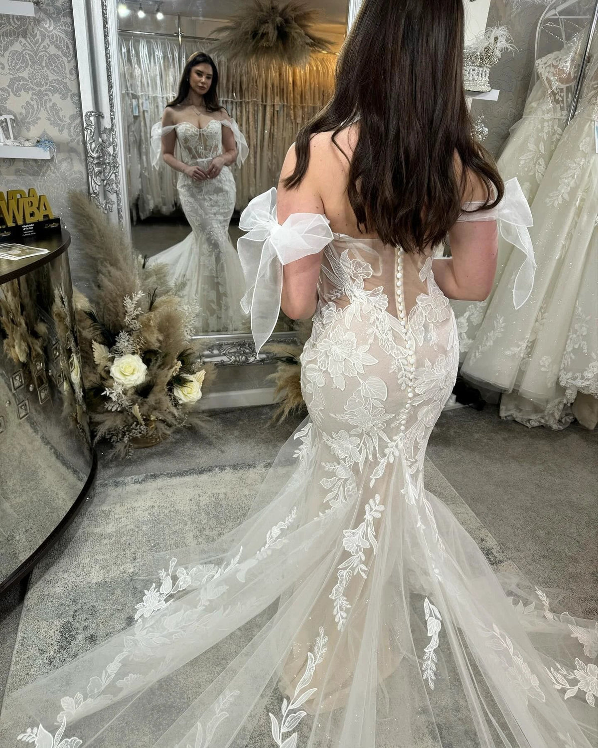 Beautiful Mermaid Sweetheart Sleeveless Appliques Tulle Lace Wedding Dresses (ZD15586)