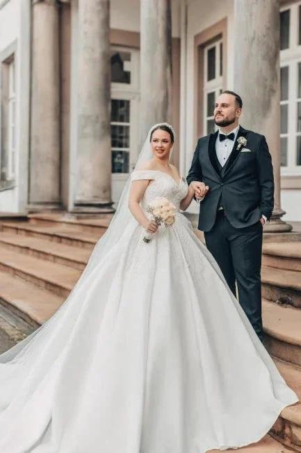 Beautiful Princess Long A-line Off-the-shoulder Lace Satin Wedding Dresses (ZD15636)