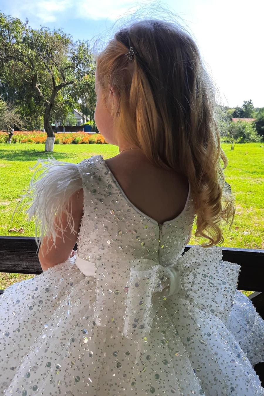 Beautiful White Sequins Flower Girl Dress With Cap Sleeves Feather