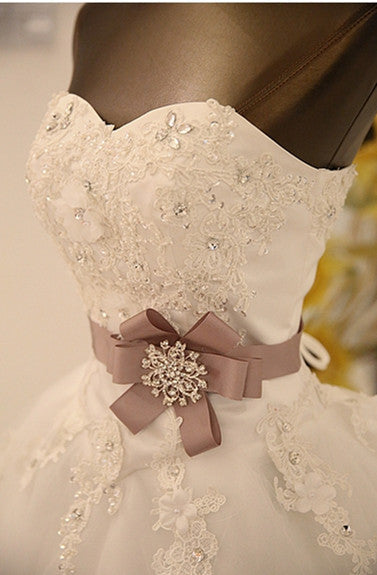 Beautiful White Sweetheart Lace Bridal Gown Crystal Bowknot Tulle Long Wedding Dress