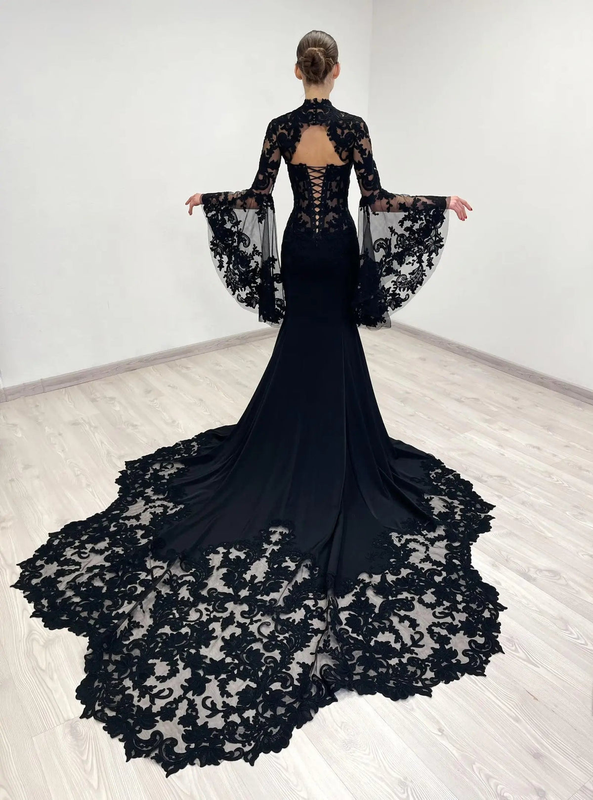 Black Luxury Gothic  Wedding Dress Sheer Lace Mermaid  ZP200