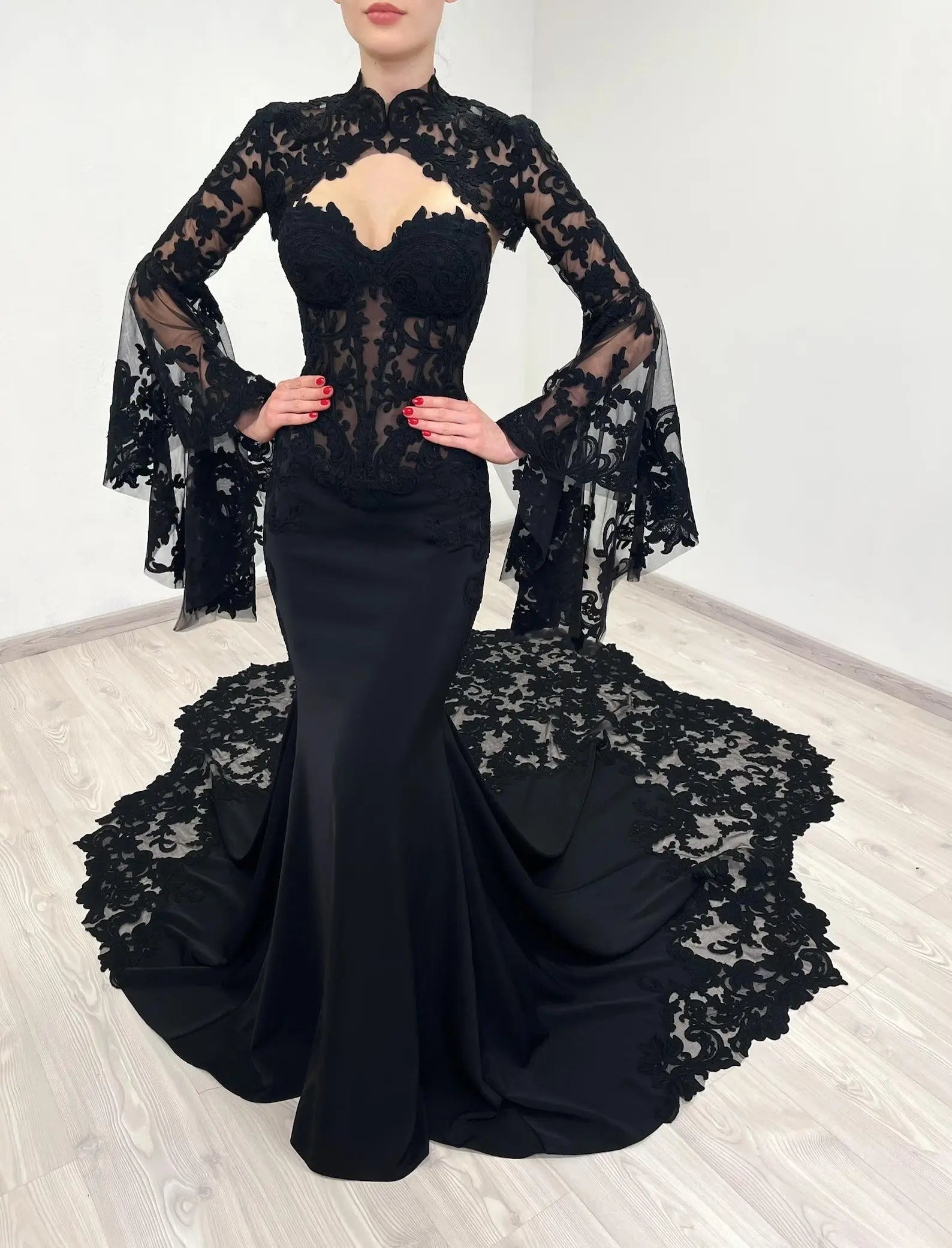 Black Luxury Gothic  Wedding Dress Sheer Lace Mermaid  ZP200