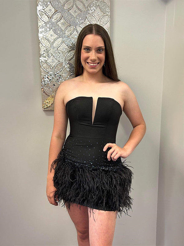 Strapless Sheath Short Homecoming Dress with Feather
