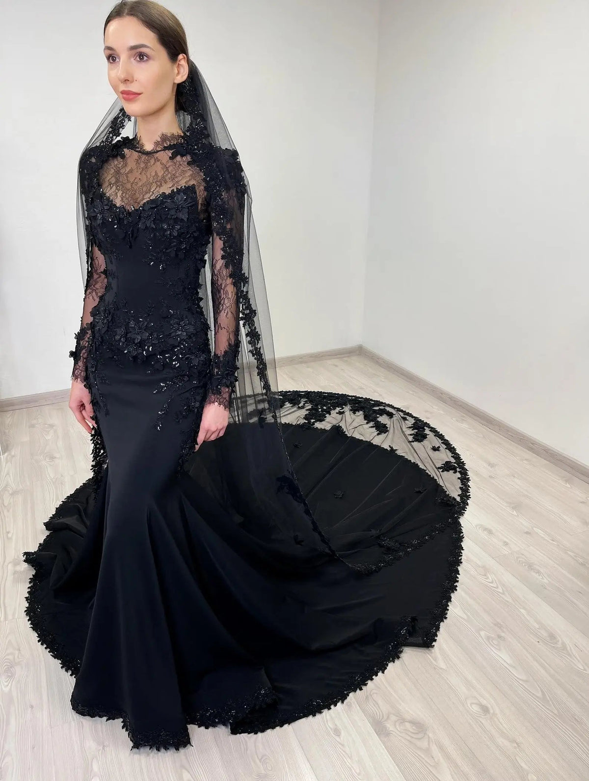 Black Luxury Gothic Wedding Dress Mermaid 3D Floral  With Lace Edge Train ZP194
