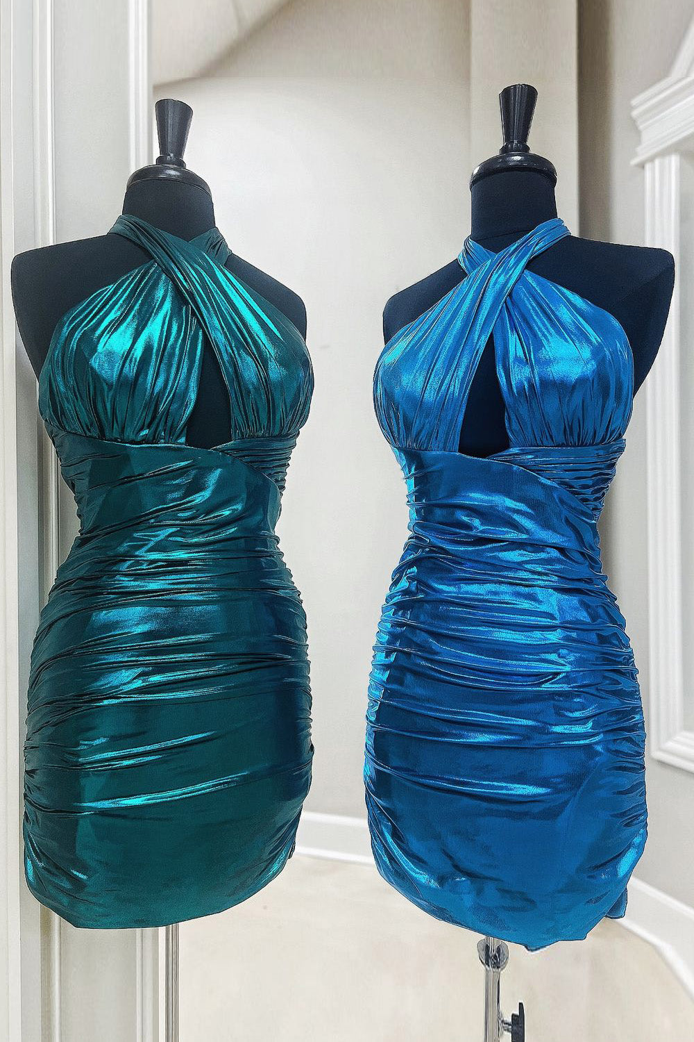 Bodycon Halter Neck Open Back Short Tight Metallic Homecoming Dress