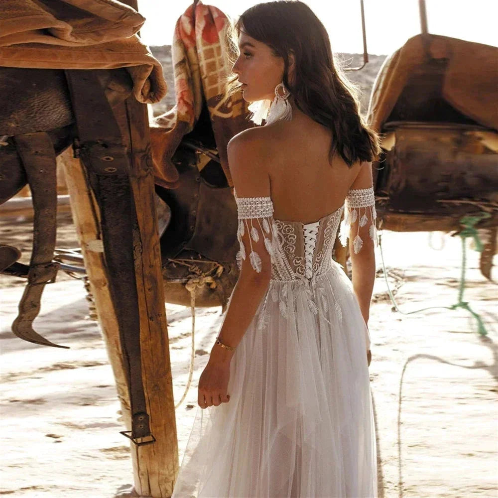 Boho Lace Tassel Tulle Beach Wedding Dresses Sweetheart Neck Off The Shoulder A-Line Illusion Lace Up Backless 2023 Bridal Gowns (ZD14135)