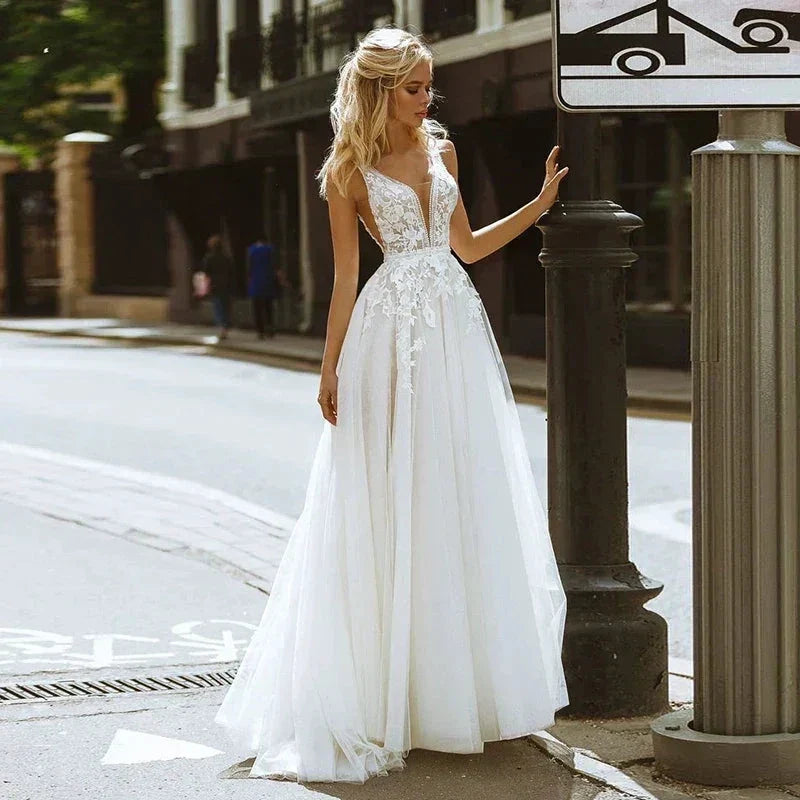 Boho Wedding Dresses V-Neck Appliques Lace A-Line Tulle Wedding Gown Beach Simple Bridal Dress bestidos de novia by payinti