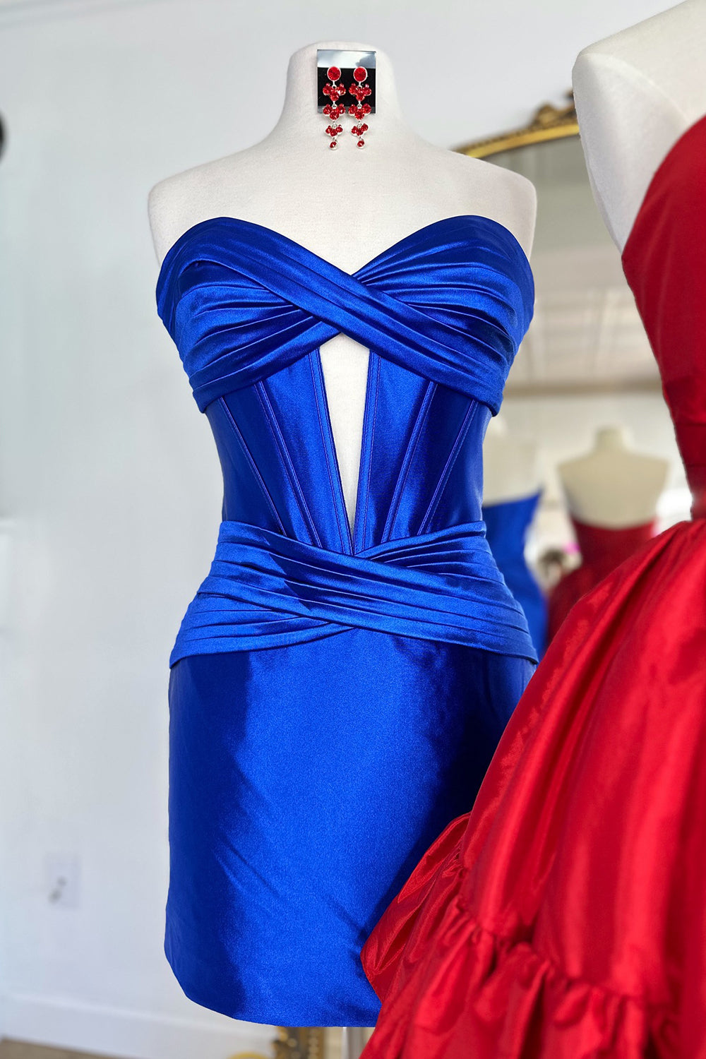 Burgundy Homecoming Dresses Corset Strapless Tight Short Cocktail Dresses