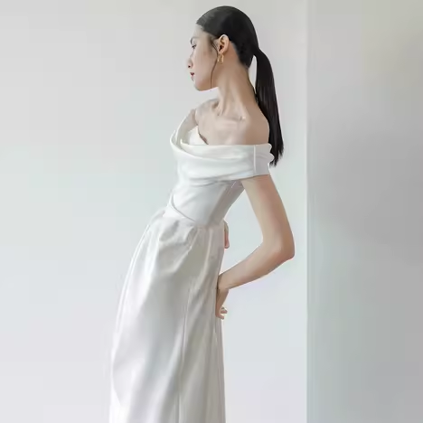 Vintage A line Off The Shoulder White Long Wedding Dresses C117