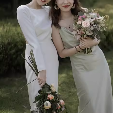 Simple Mermaid Scoop neckline Short Sleeves White Backless Wedding Dresses C145