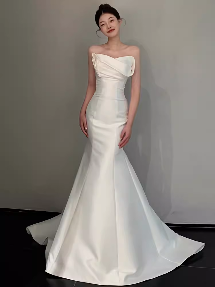 Vintage Mermaid Strapless White Satin Long Wedding Dresses C20