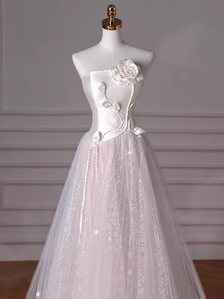 Romantic A line Strapless Tulle Long Wedding Dresses