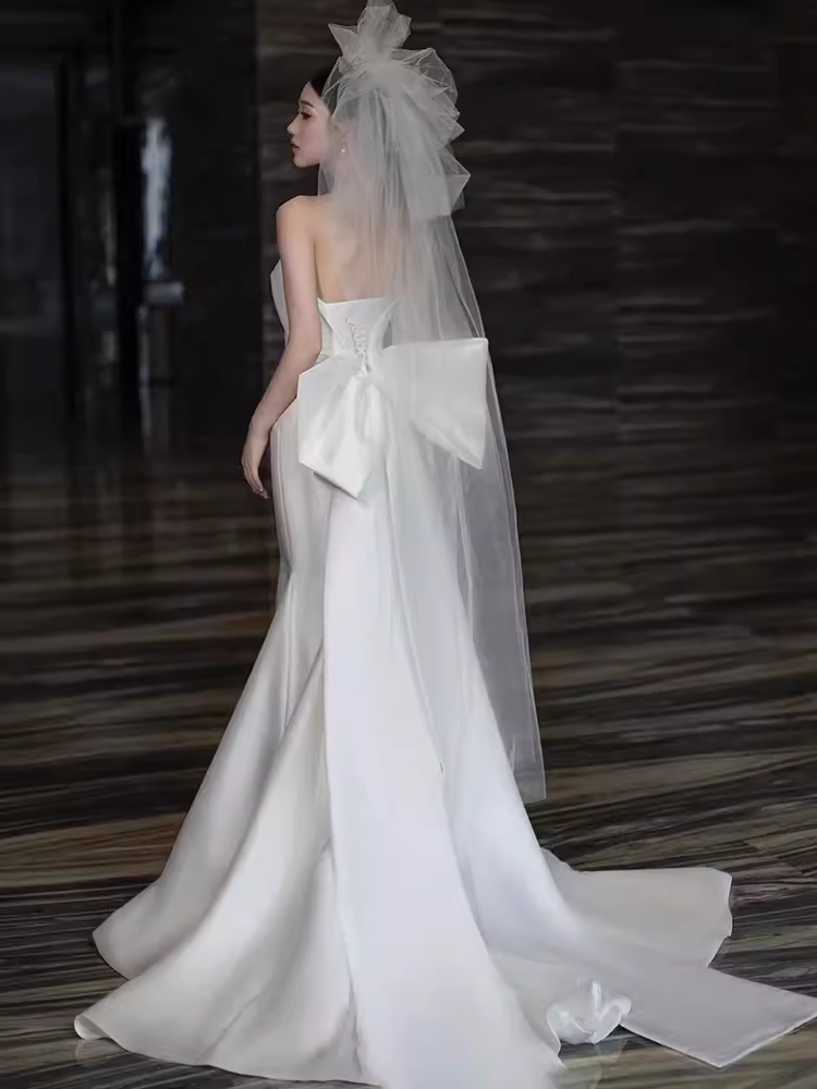 Vintage Mermaid Strapless White Satin Long Wedding Dresses C21