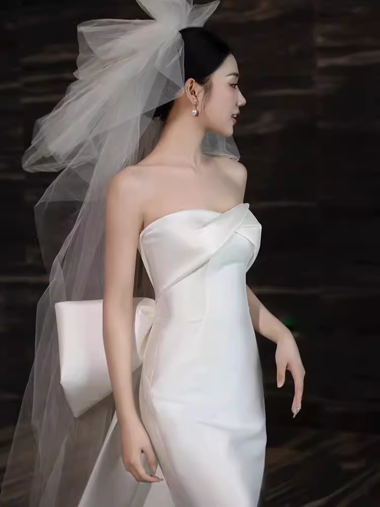 Vintage Mermaid Strapless White Satin Long Wedding Dresses C21