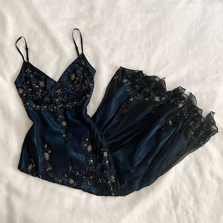 Classic A Line Spaghetti Straps Beads Black Chiffon Prom Dress With Ruffles