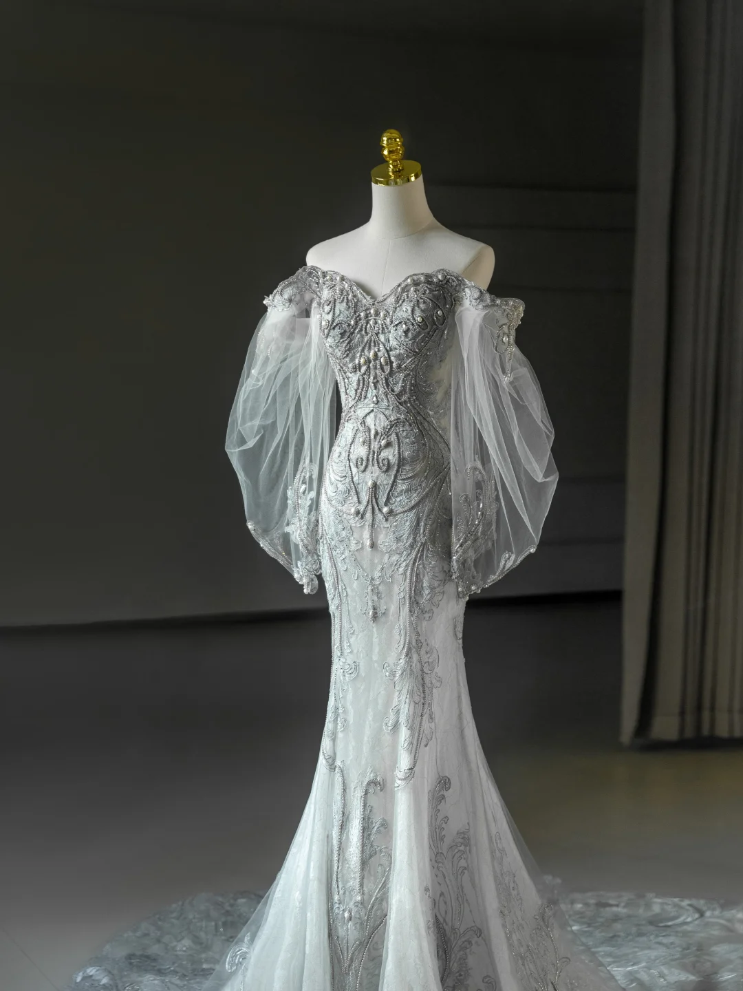 Elegant Mermaid Off The Shoulder Tulle Lace Long Wedding Dresses C327