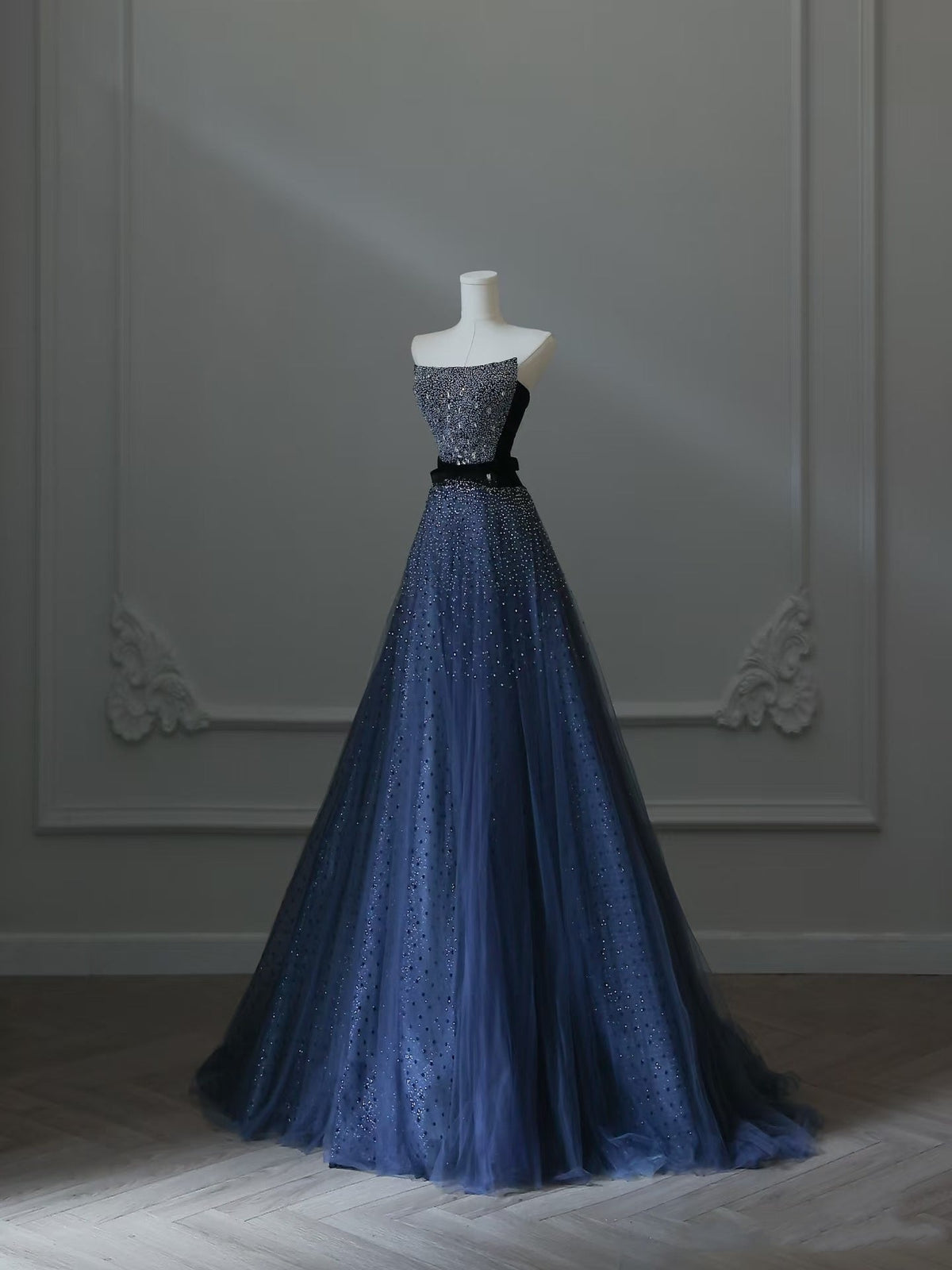Sexy A-Line Strapless Navy Blue Tulle Long Prom Dresses Evening Gowns - View 2 | FashionDia