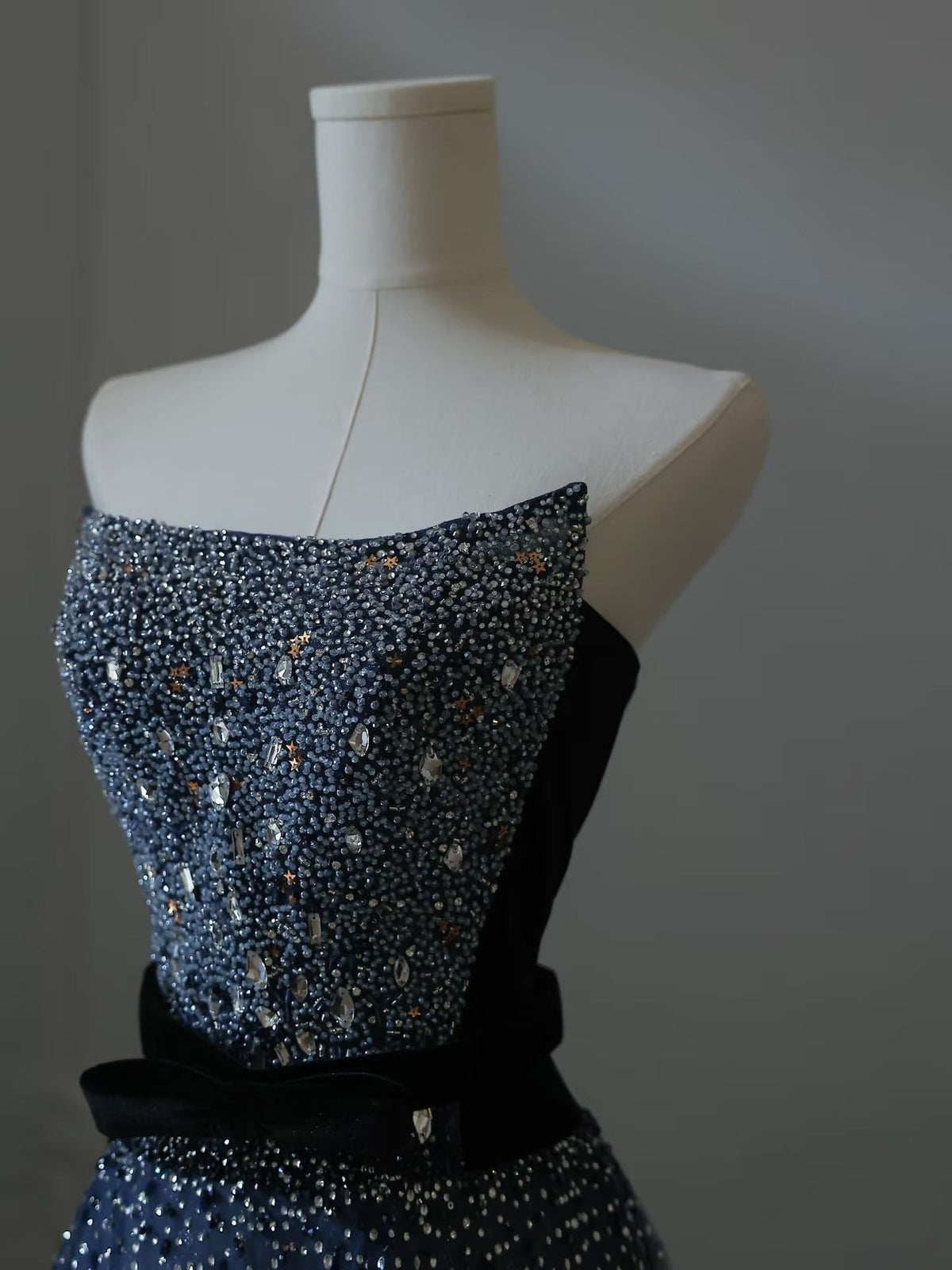 Sexy A-Line Strapless Navy Blue Tulle Long Prom Dresses Evening Gowns - View 4 | FashionDia