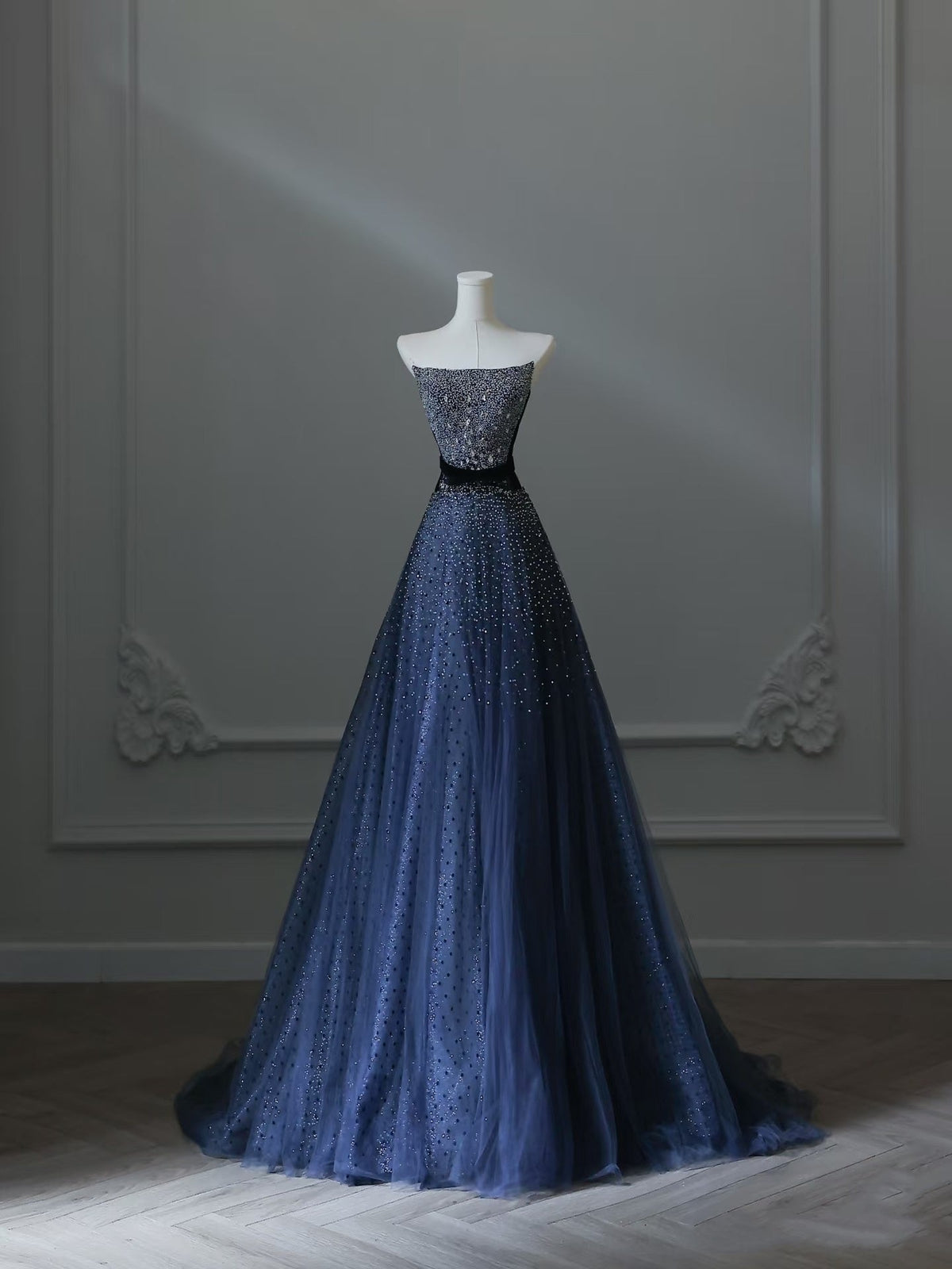 Sexy A-Line Strapless Navy Blue Tulle Long Prom Dresses Evening Gowns - FashionDia