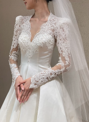 Elegant Ball Gown V Neck Satin Lace Long Sleeves With Veil Long Wedding Dresses